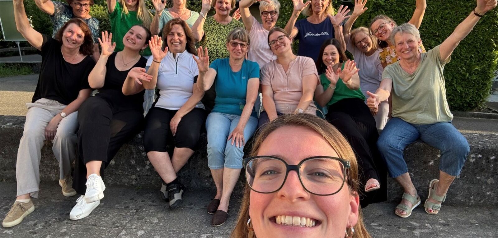 Lara Pérez und Chor