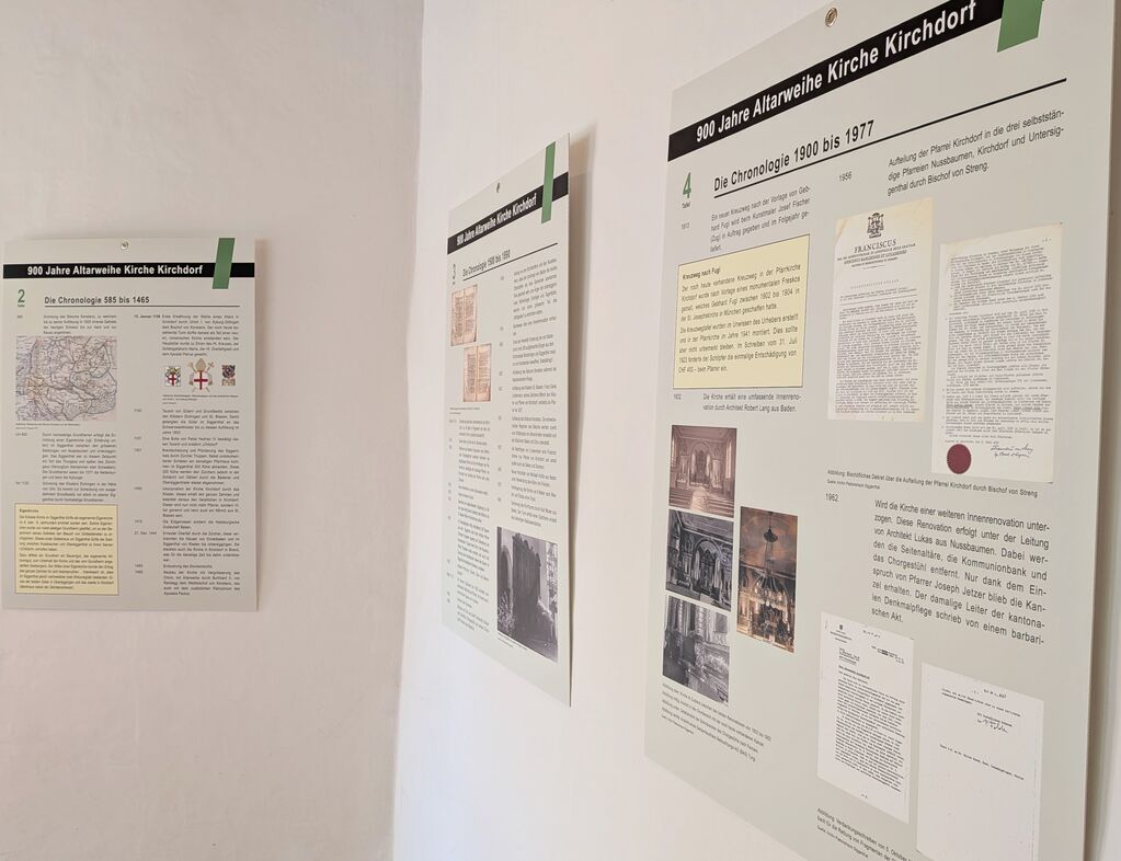 Infotafel zur Geschichte der Kirche